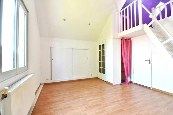 Maison semi-plain-pied individuelle, La Bassée, 7 pièce(s), 146 m2