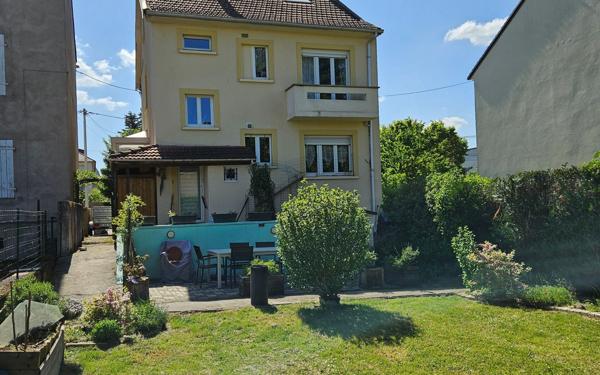 Maison à vendre    6 pièces •  Uckange