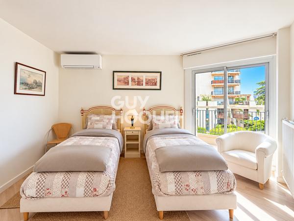Appartement 4 pièces à vendre avec vue marina et mer à Mandelieu La Napoule