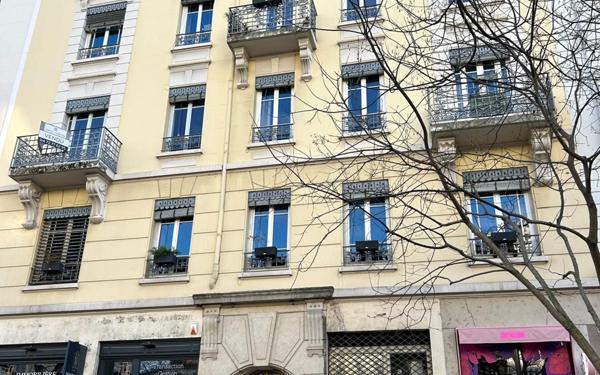 Appartement à louer    2 pièces • 48,51 m2 Lyon 6