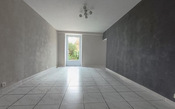 Maison à vendre    7 pièces •  Sainte-Soulle