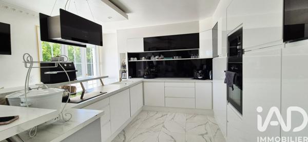 Maison à vendre 6 pièces 245 m² Saint-Germain
