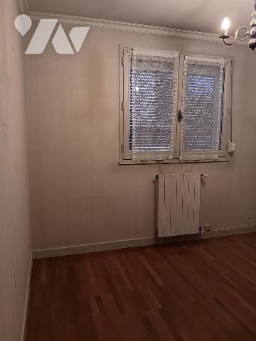 Maison individuelle sur la commune de LONS LE SAUNIER trois chambres.