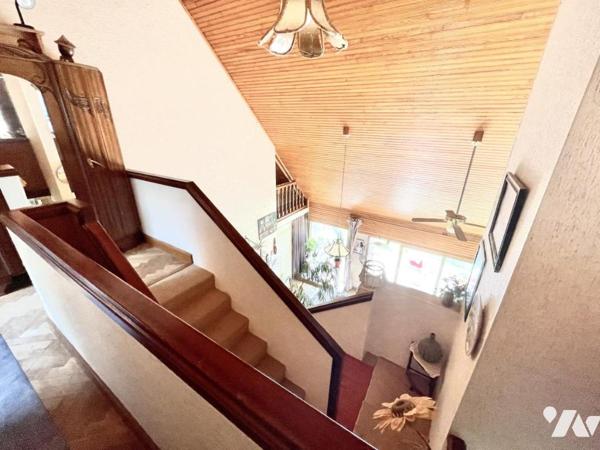 MAISON D'ARCHITECTE EN PIERRE SUR 5 HECTARES - SAINT ALBAN SUR LIMAGNOLE (LOZERE)