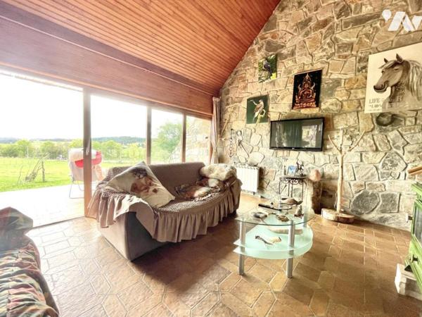 MAISON D'ARCHITECTE EN PIERRE SUR 5 HECTARES - SAINT ALBAN SUR LIMAGNOLE (LOZERE)