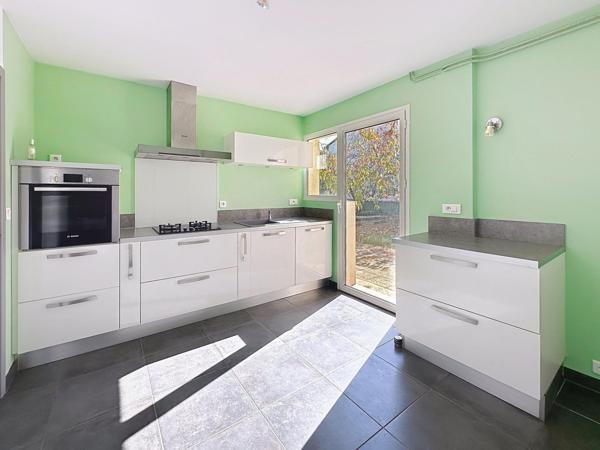 Maison sur Pradines avec 3 chambres et garage