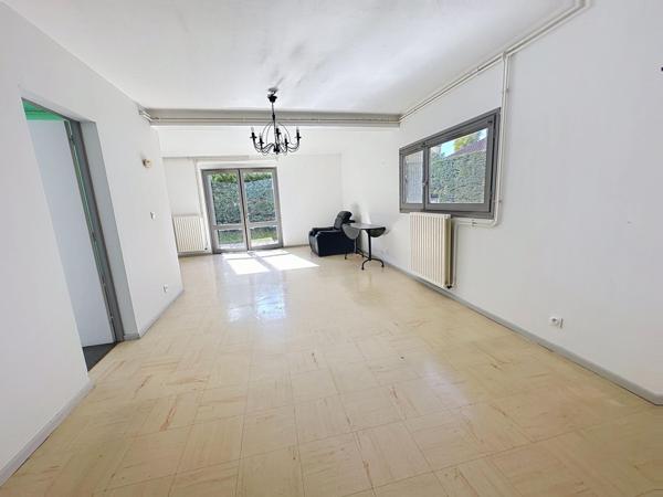 Maison sur Pradines avec 3 chambres et garage