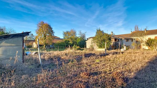 Maison à vendre à Nérac - 3 pièces avec garage et jardin