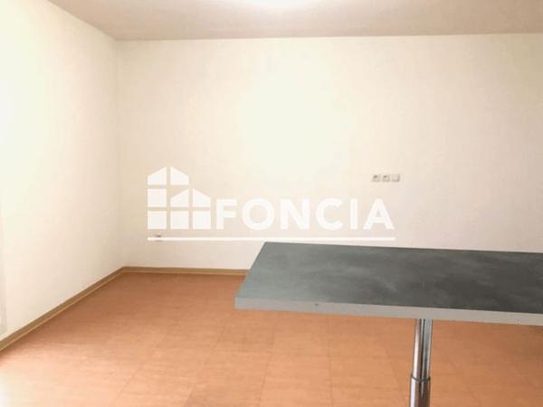 Location Studio 30.9 m² - 149 CHEMIN DE LA COMMANDERIE Marseille 13015