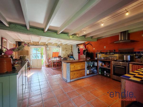 Maison en pierre - 30 min de Poitiers - 182 m2