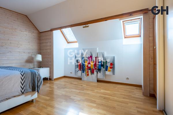MAISON FAMILIALE (d'environ 125 m²) à SOISY SUR SEINE proche centre ville