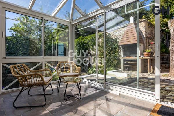 MAISON FAMILIALE (d'environ 125 m²) à SOISY SUR SEINE proche centre ville