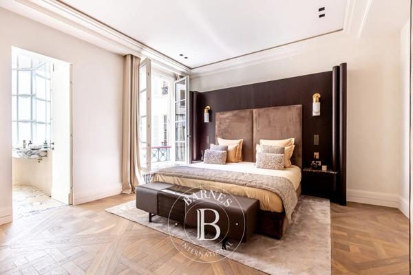 Paris 1er, Appartement 3 Chambres -  163 m² à vendre