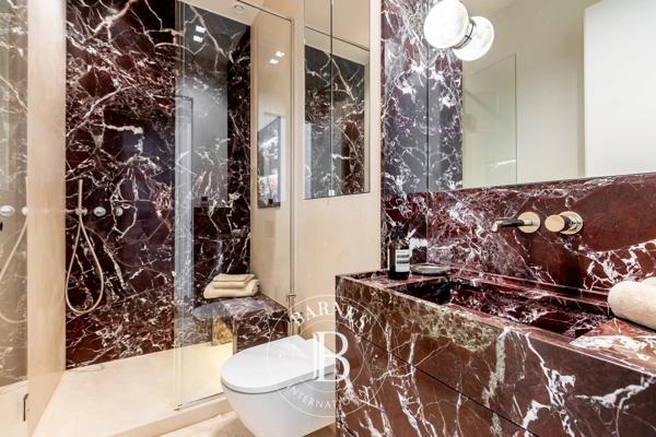 Paris 1er, Appartement 3 Chambres -  163 m² à vendre