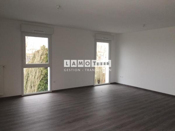 Appartement à louer 3 pièces - 85 m²