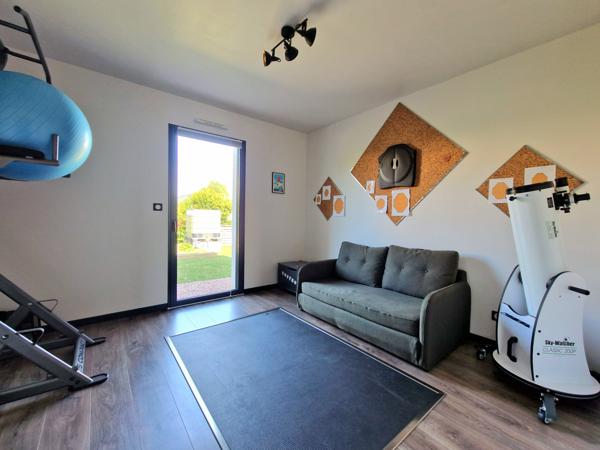 Forges (17290) Maison contemporaine de plain pied en exclusivité sur la commune de Forges