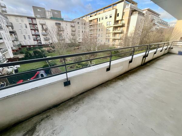 Appartement 3 pièces à vendre à Cergy - Référence 2249 €244 000 ** - Référence 2249