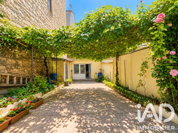 Maison à vendre 6 pièces 107 m² Saint-Denis