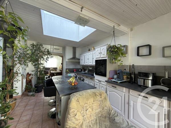 Maison à vendre  4 pièces - 100 m 2   HELLEMMES LILLE  - 59