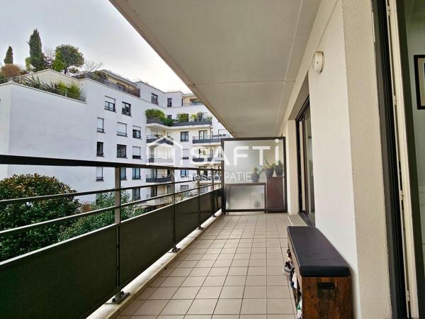 Appartement lumineux avec terrasse et vue dégagée sur jardin