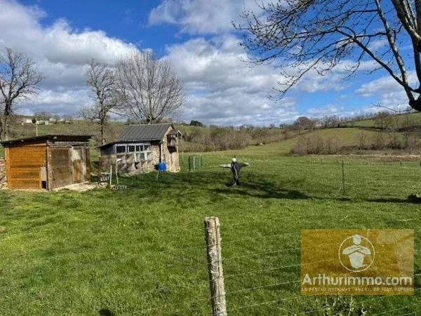 Vente                                                      Ferme
                        
                     9 pièces                      161 m2                     à Ségur