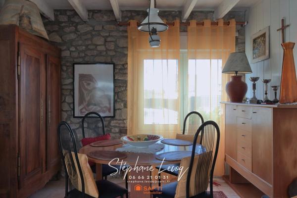 Entre mer et campagne, le charme en pierre