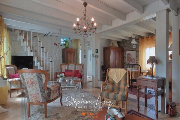 Entre mer et campagne, le charme en pierre