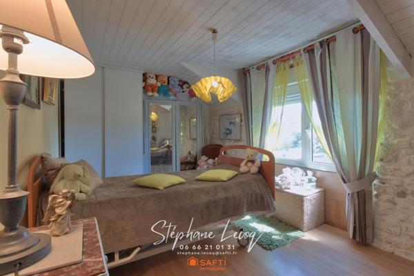 Entre mer et campagne, le charme en pierre