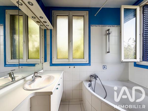 Maison à vendre 5 pièces 116,92 m² La Celle-Saint-Cloud