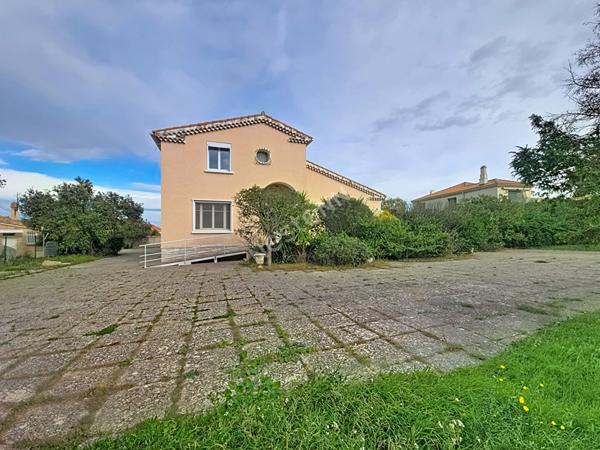 MAISON 170m² avec TERRAIN 2 270 m² A FORT POTENTIEL !