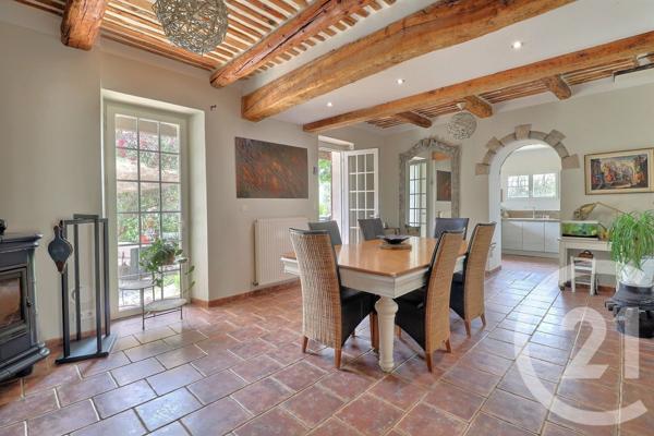 Maison à vendre  7 pièces - 200 m2 VEDENE - 84