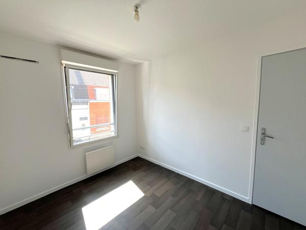 TOURCOING BLANC SEAU APPARTEMENT T2 AVEC STATIONNEMENT PROXIMITE METRO