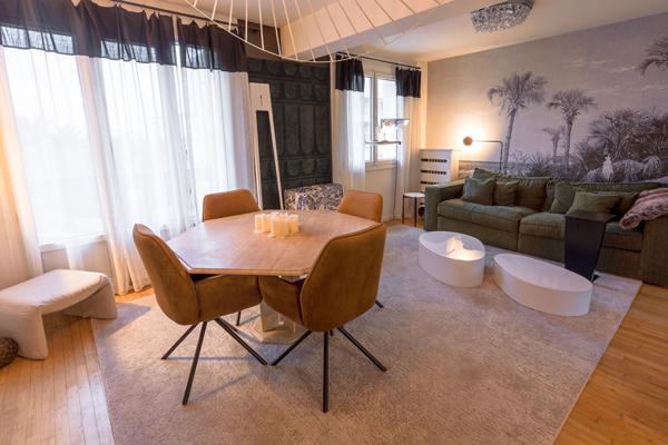 CHARMANT T3 rénové, dernier étage - balcon, cave et parking - RENNES Clémenceau