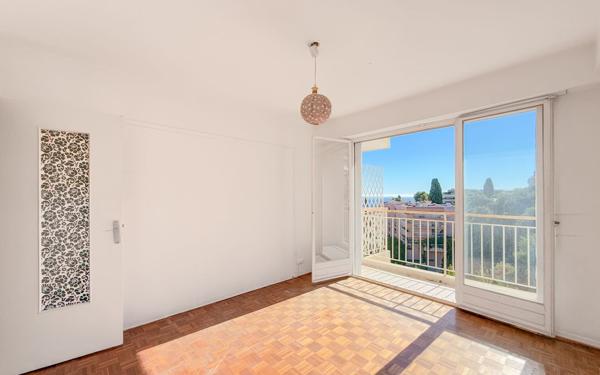 Appartement à vendre    3 pièces • 60,51 m2 Nice