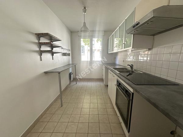 Appartement T2 Villeurbanne 51m2, TOTEM LIMITE LYON 3, garage