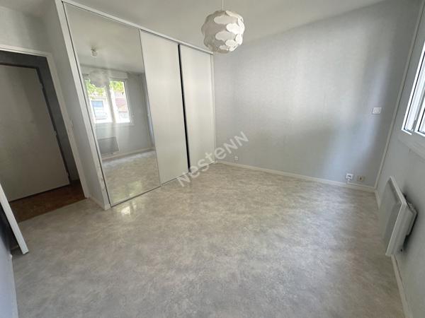 Appartement T2 Villeurbanne 51m2, TOTEM LIMITE LYON 3, garage