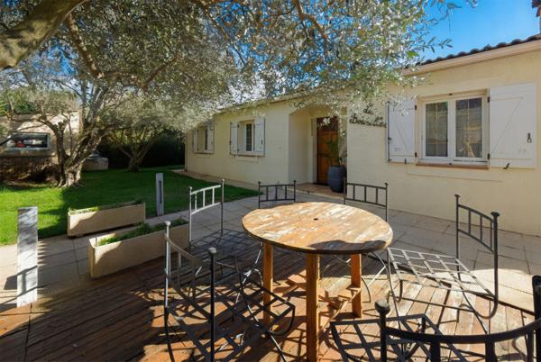 Pennes-Mirabeau (13170) MAISON T4 100 m2 plein pieds