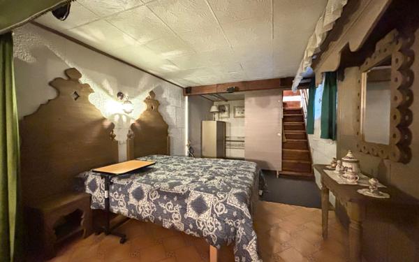 Maison à vendre    5 pièces • 92,84 m2 Saint-Béron