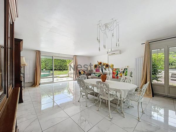 Maison Sadirac 5 pièce(s) 154.17 m2