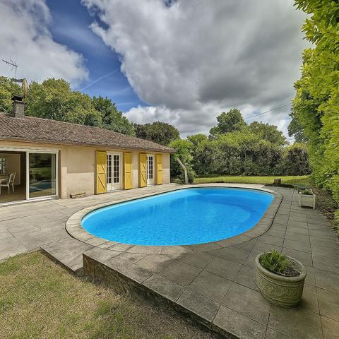 Maison Sadirac 5 pièce(s) 154.17 m2