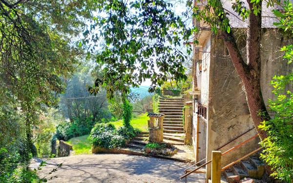 Maison à vendre    6 pièces • 136 m2 La Trinité