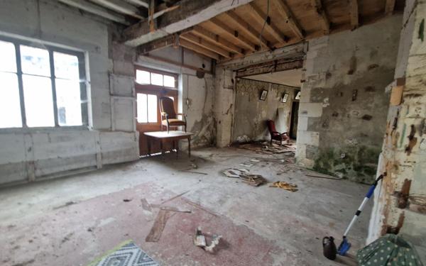 Maison à vendre    5 pièces •  Lye