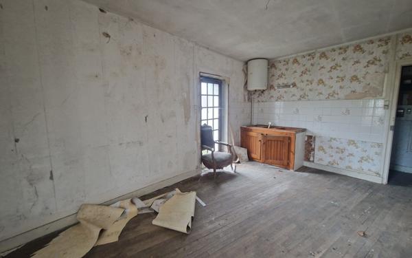 Maison à vendre    5 pièces •  Lye