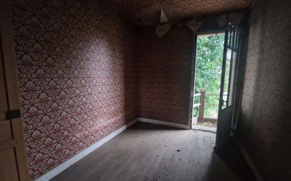 Maison à vendre    5 pièces •  Lye