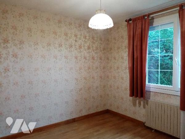 PAVILLON proche commerces et écoles