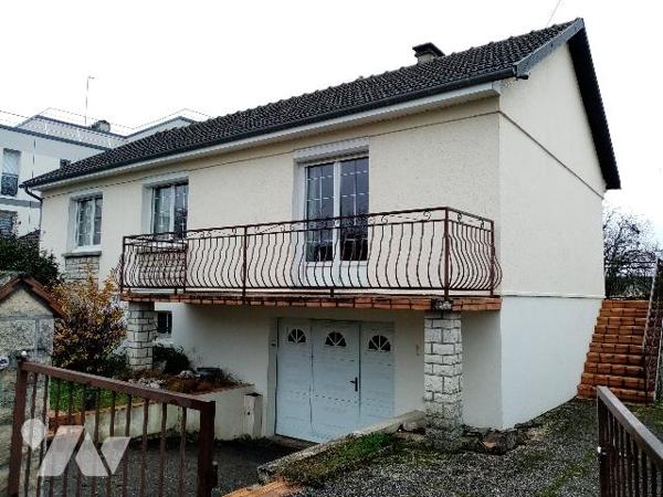 PAVILLON proche commerces et écoles