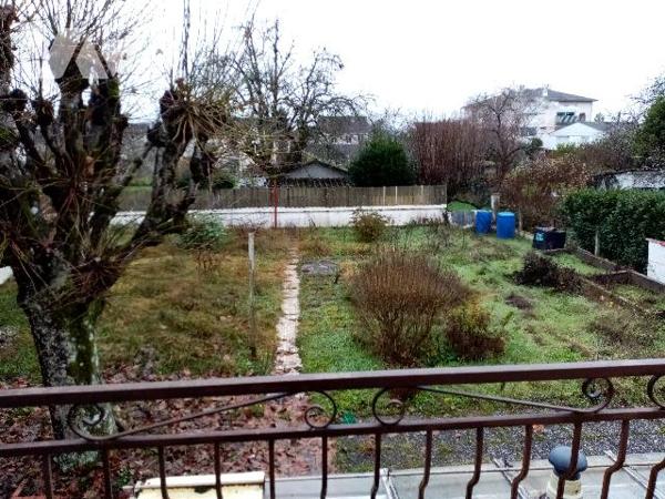 PAVILLON proche commerces et écoles