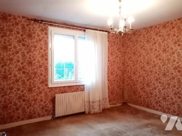 PAVILLON proche commerces et écoles