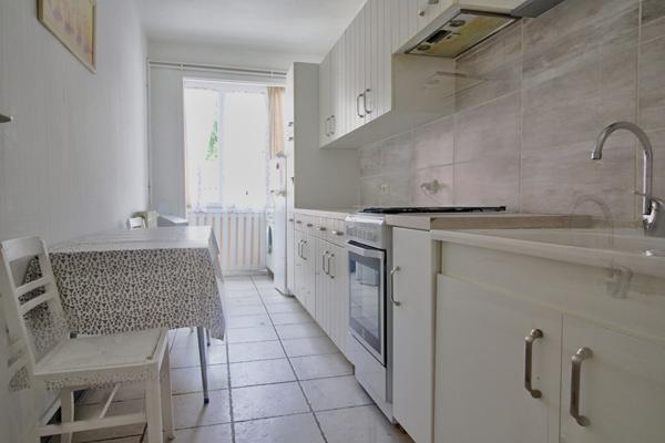 AGEN CENTRE - Appartement T3 de 68 m² avec garage et balcon quartier calme.