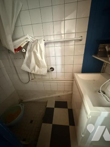 Maison individuelle de type chalet avec garage - rue calme car sans issue